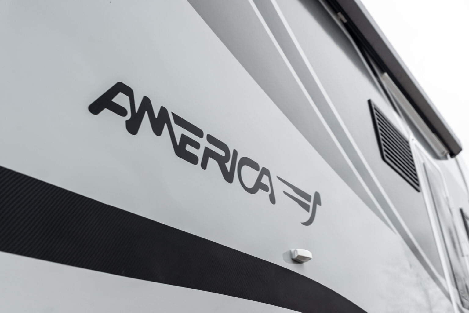 Arca camper semintegrale America 745 GLG 036 esterno