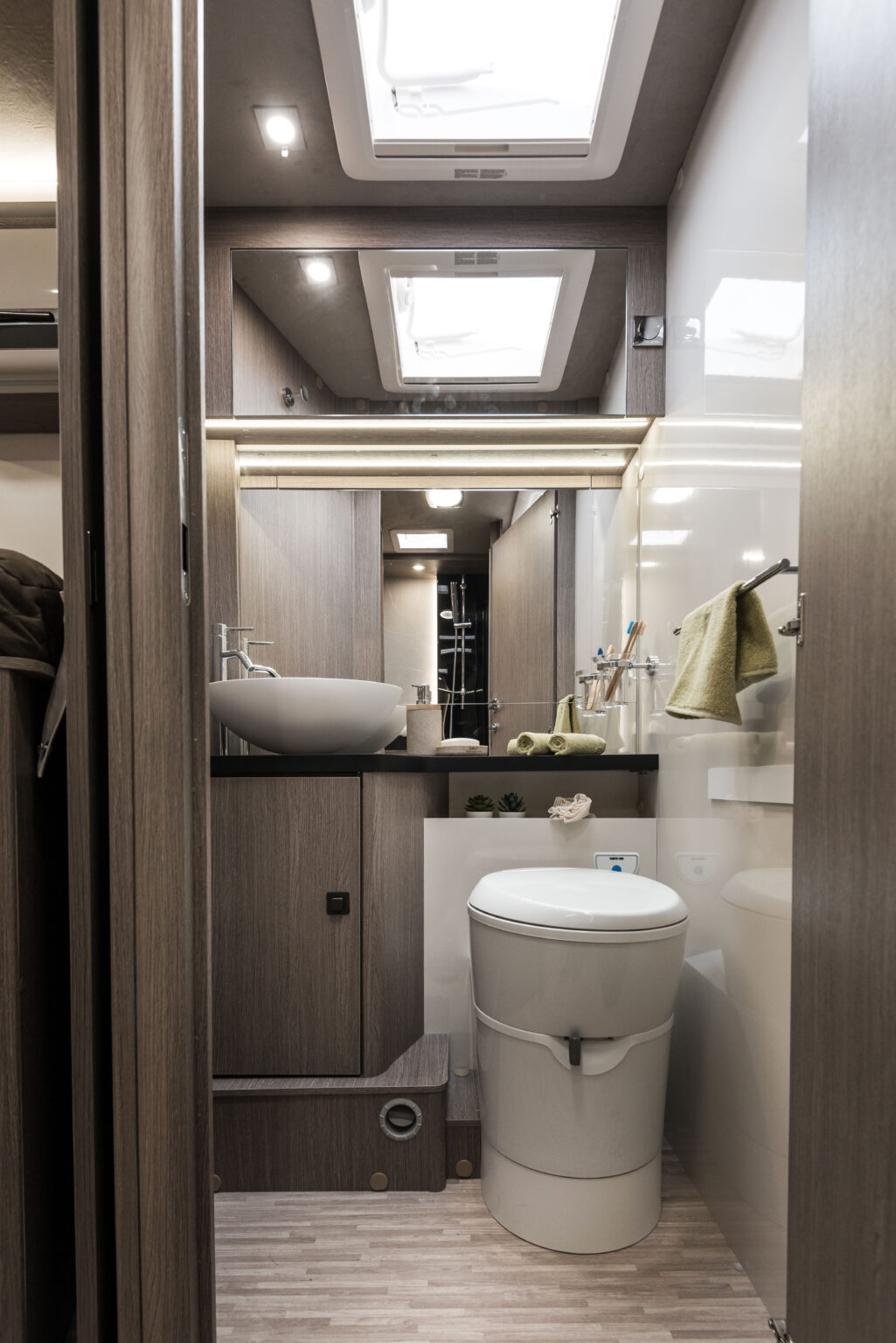 Arca camper america motorhome 745 GLC bagno