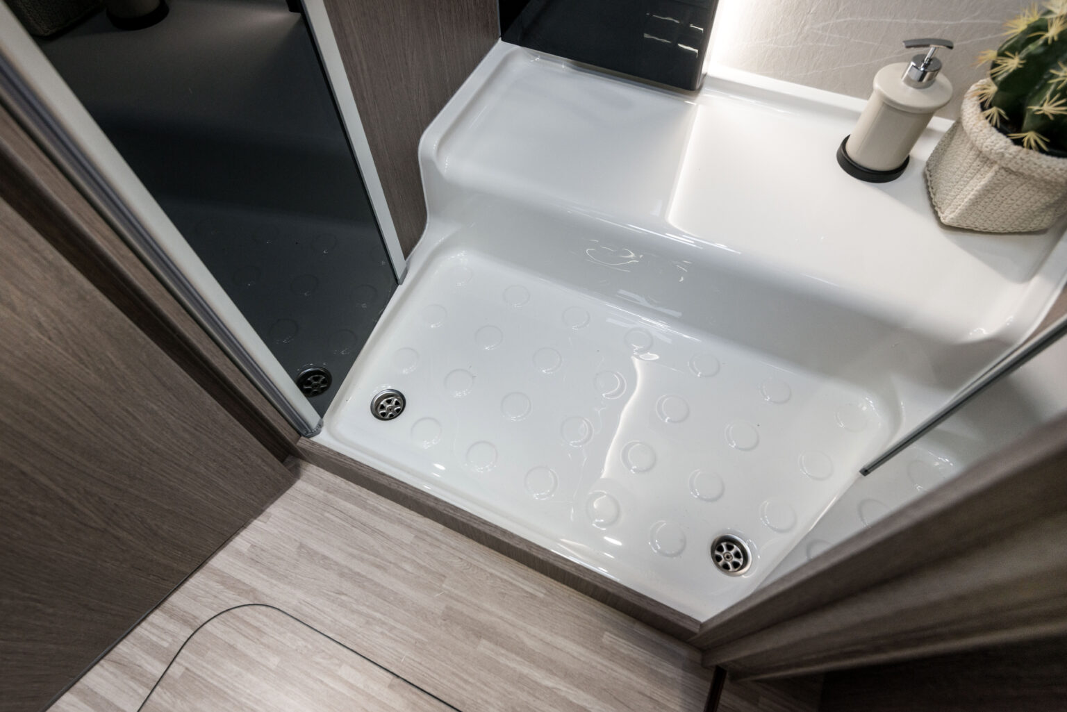 Arca camper america motorhome 745 GLC doccia