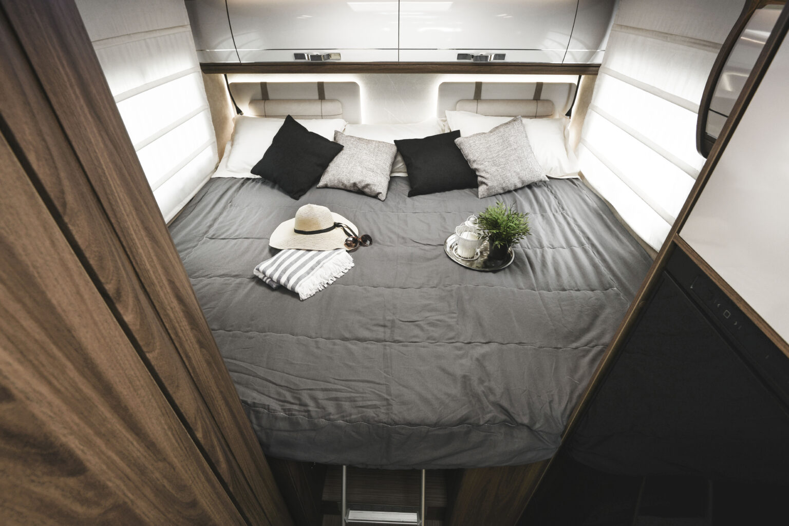Arca camper semintegrale P699GLG 012 letto