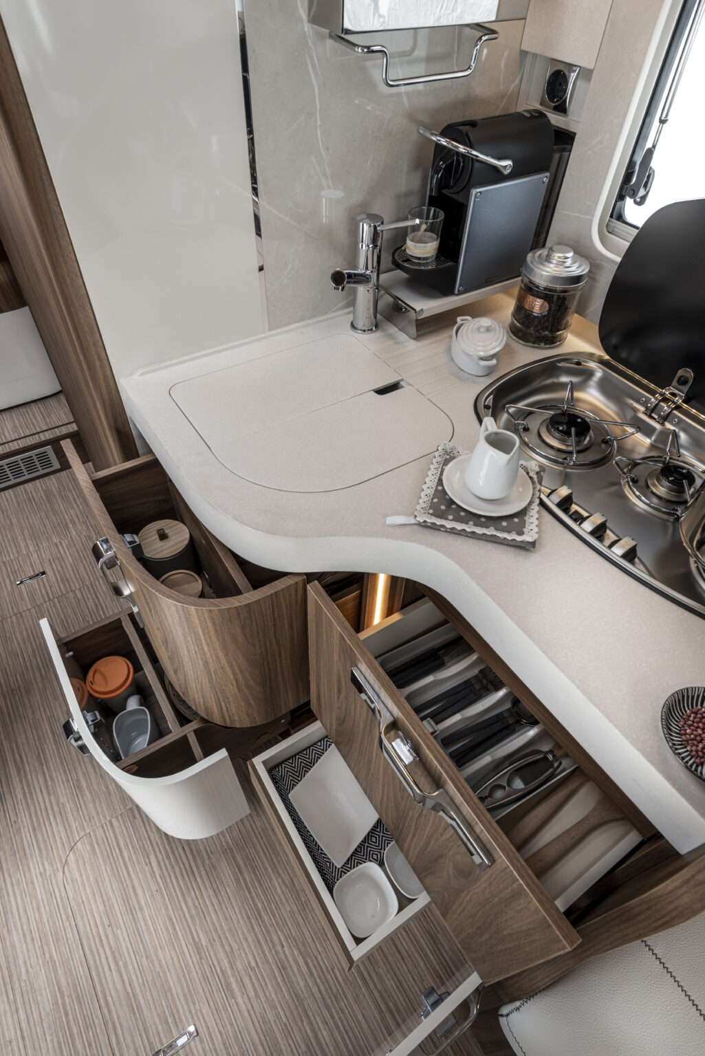 Arca camper motorhome Europa 745 glc 029 cassetti cucina