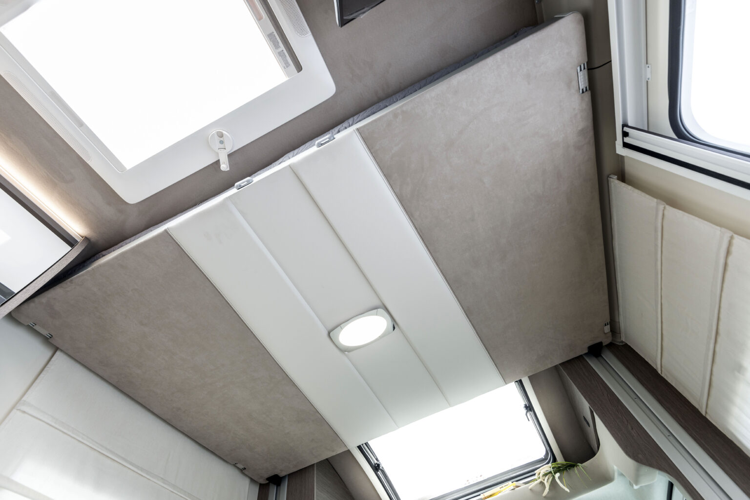 Arca camper compatto C 636 ML scomparto letto