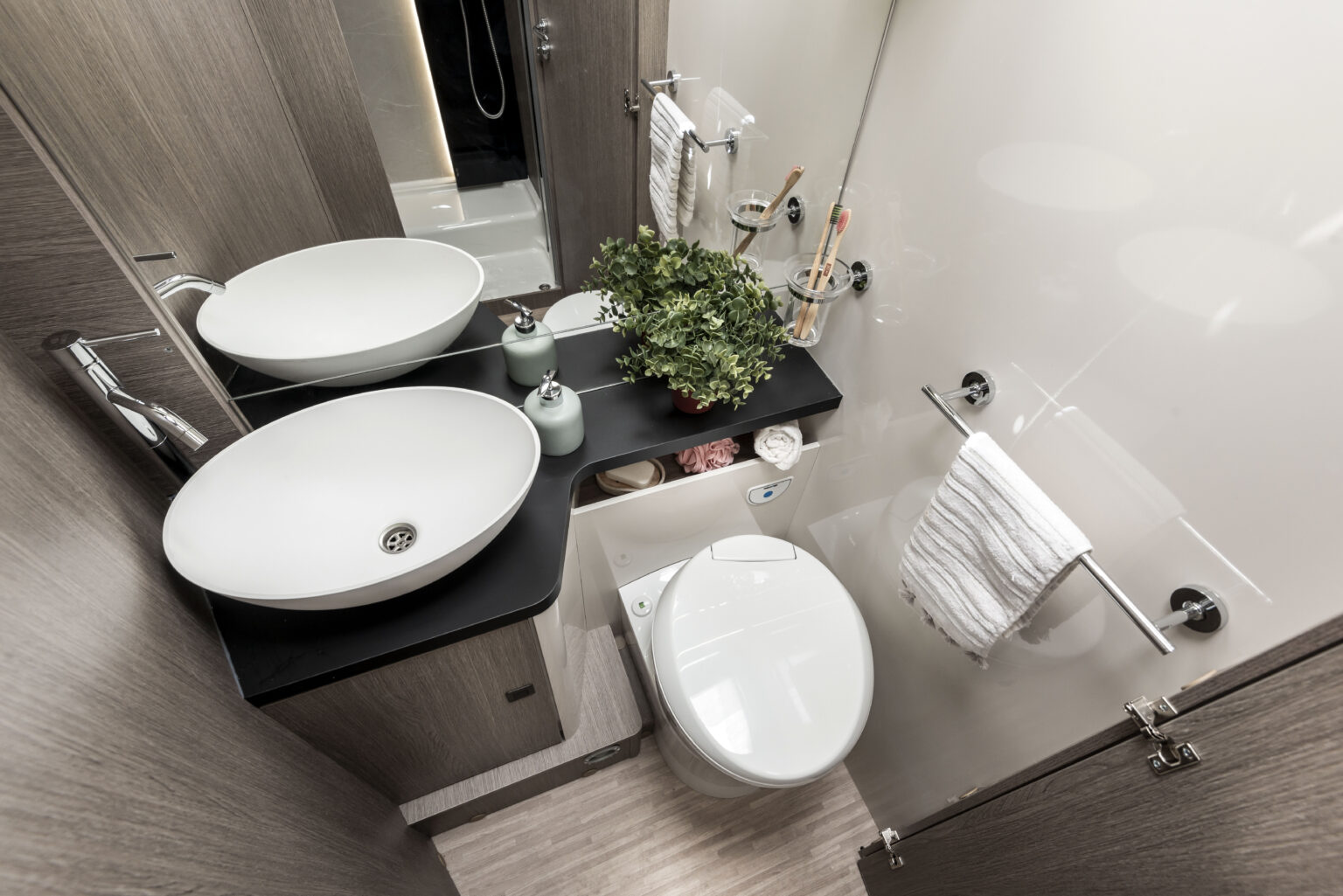 Arca camper compatto C 699 LC bagno