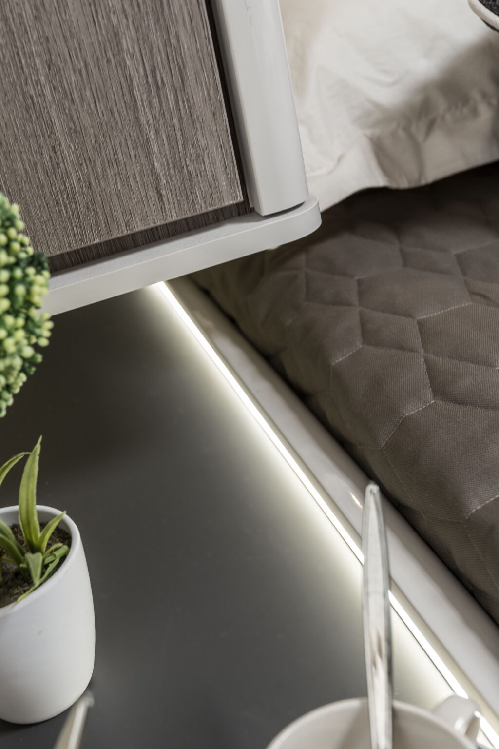 Arca camper compatto C 699 LC luci