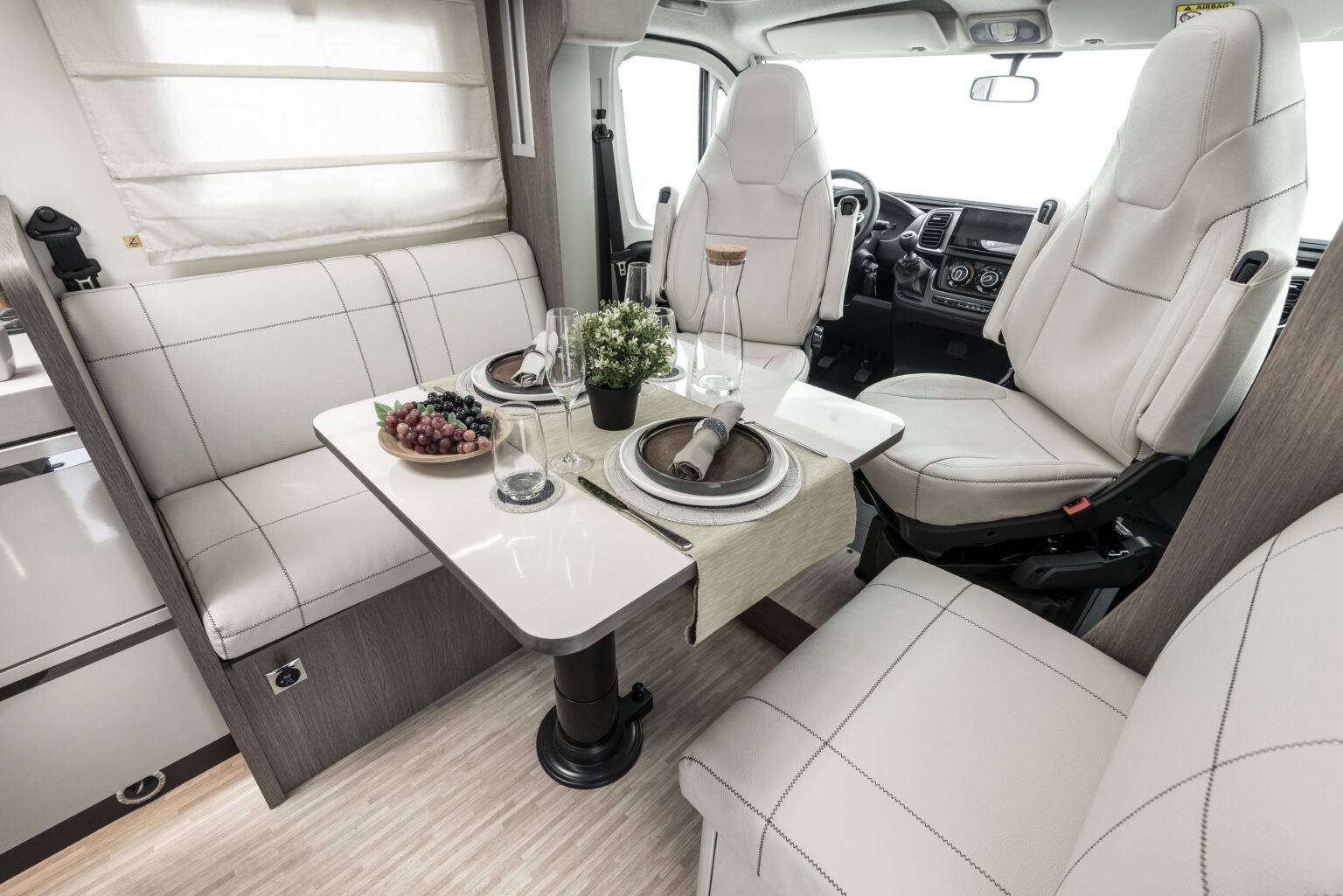 Arca camper compatto C LG 699 dinette
