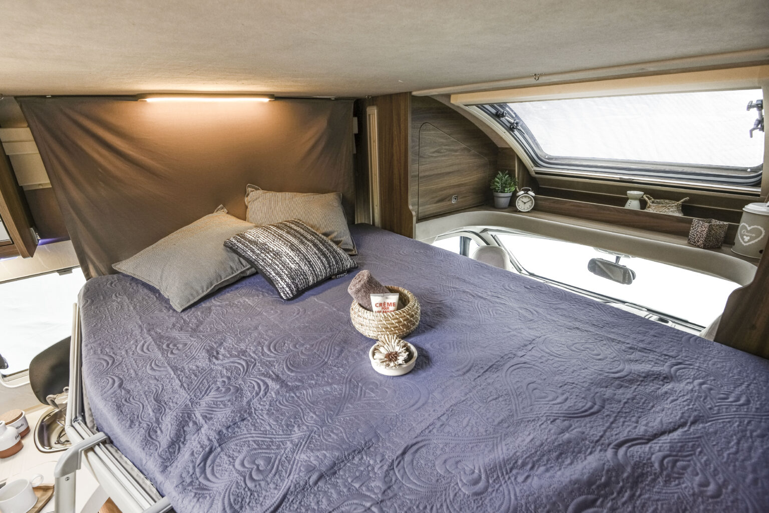 Camper Arca Europa New Deal letto basculante